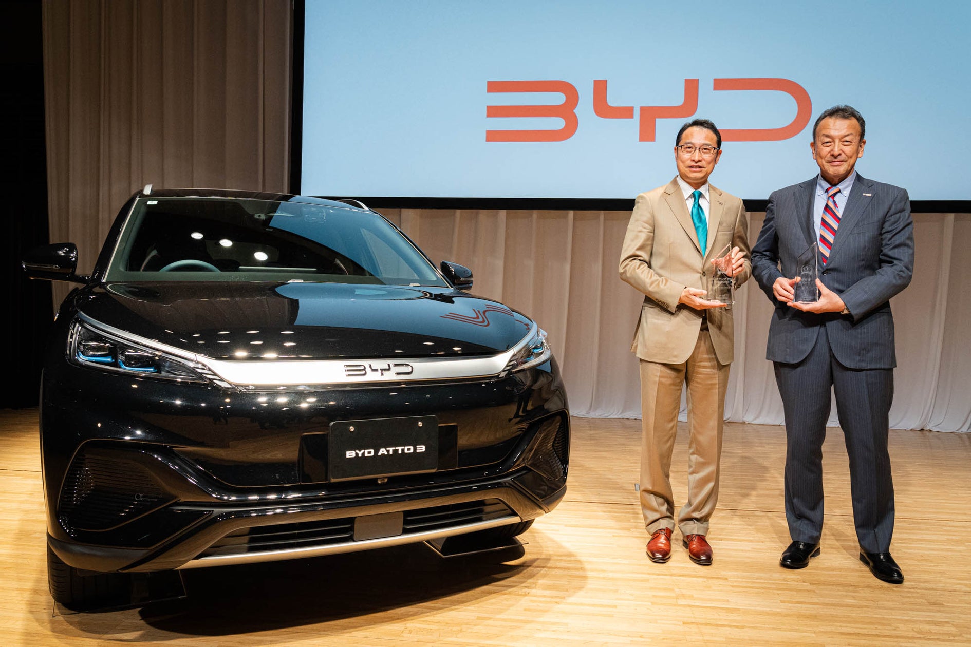 「Japan EV of the year 2023」で「BYD DOLPHIN」が最高ランクの「グランプリ」を、「BYD ATTO 3」が ...