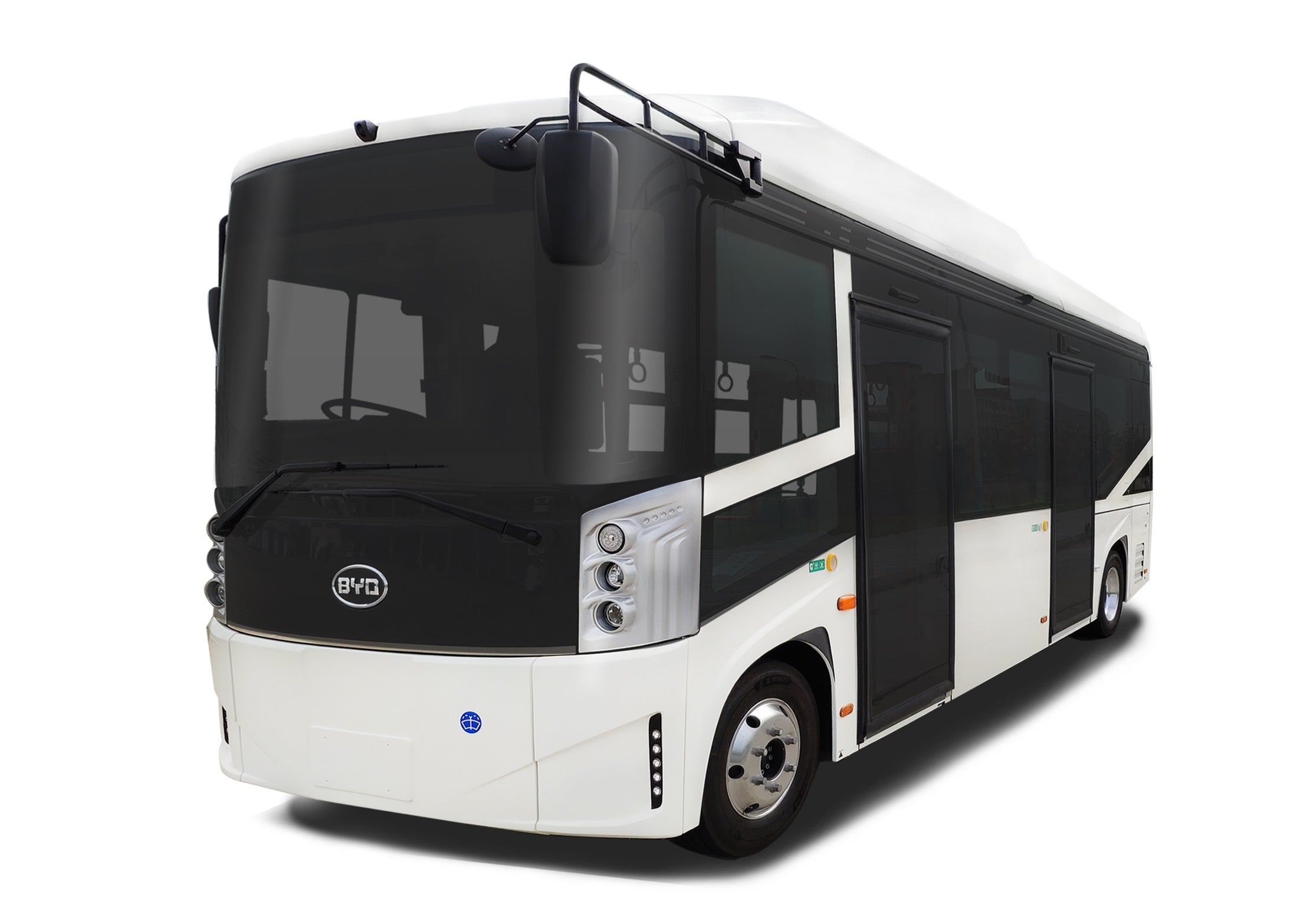 小型電気バス「J6」 車長6.99m 航続距離約200km