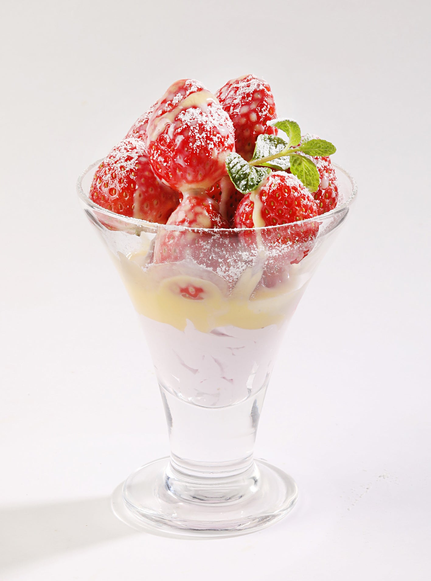 まるごと苺～練乳とアングレーズソースで～