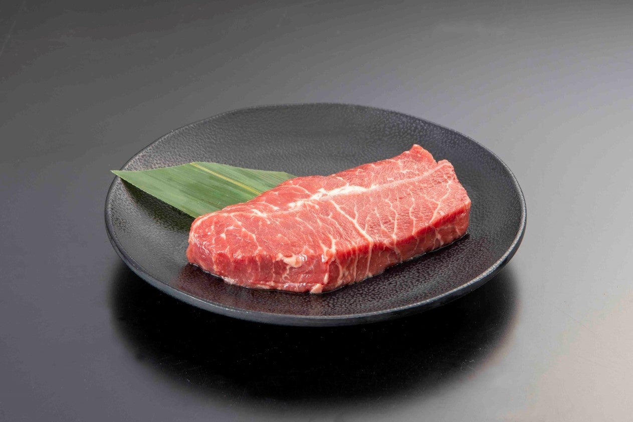 肉厚みすじステーキ