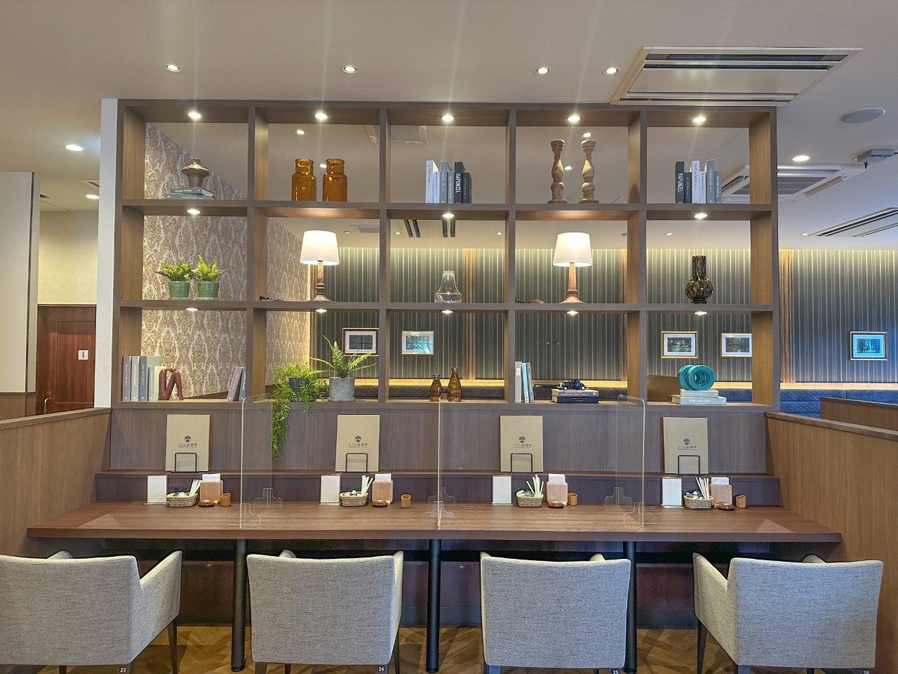 店舗内観　大地のエリア