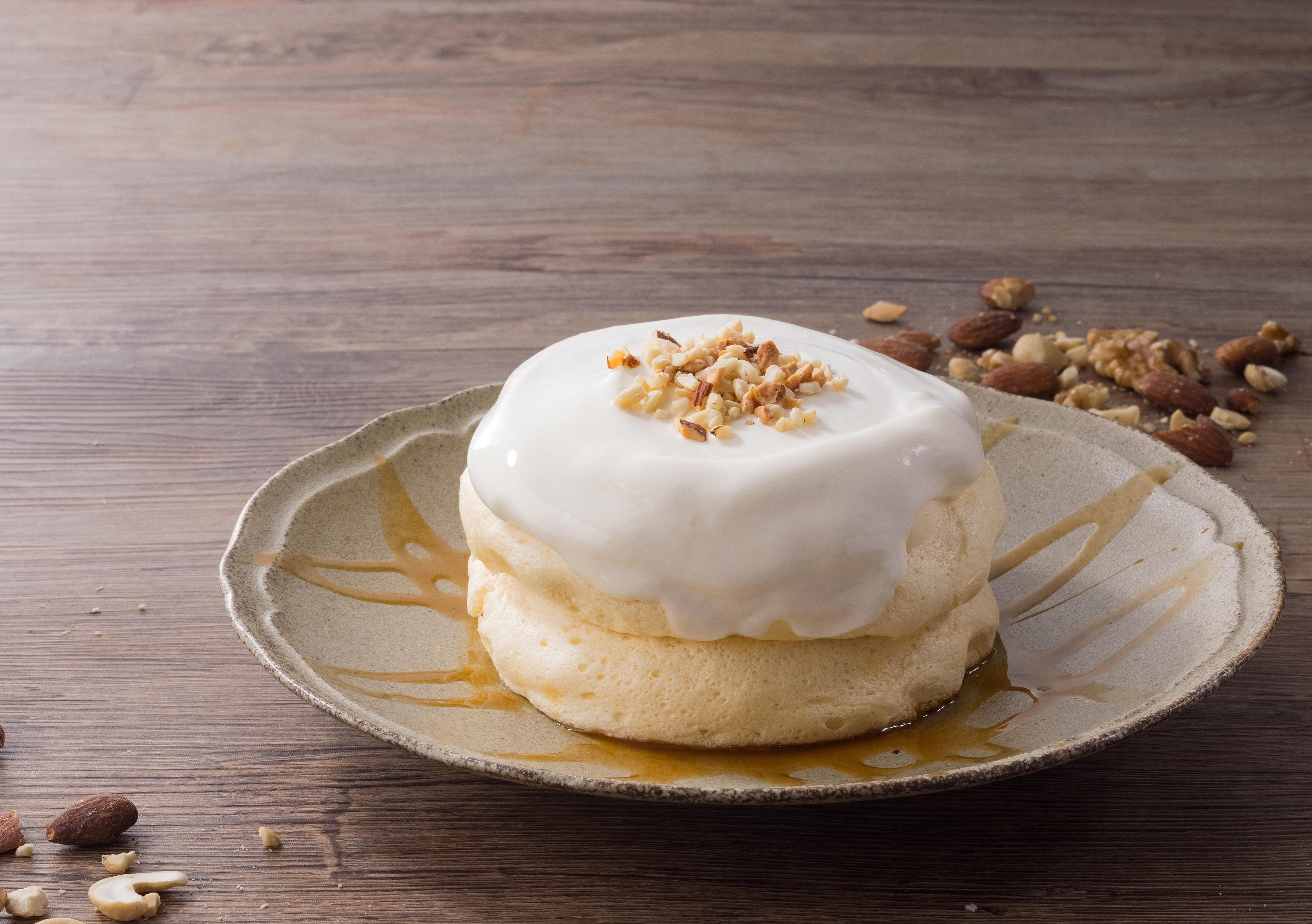 ナッツ×生クリームパンケーキ