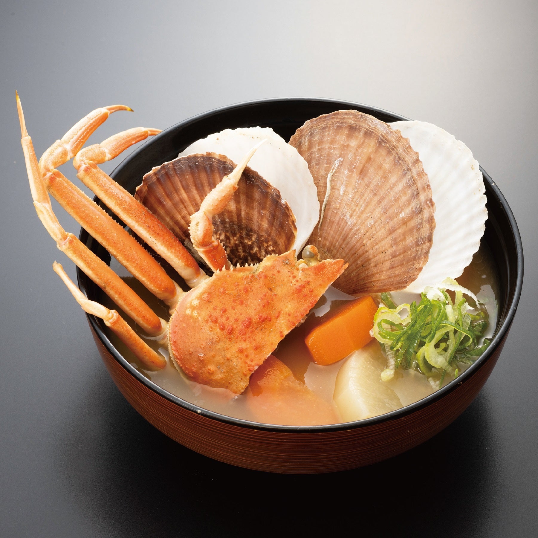 北海汁 （大ずわい蟹・ほたて） 440円