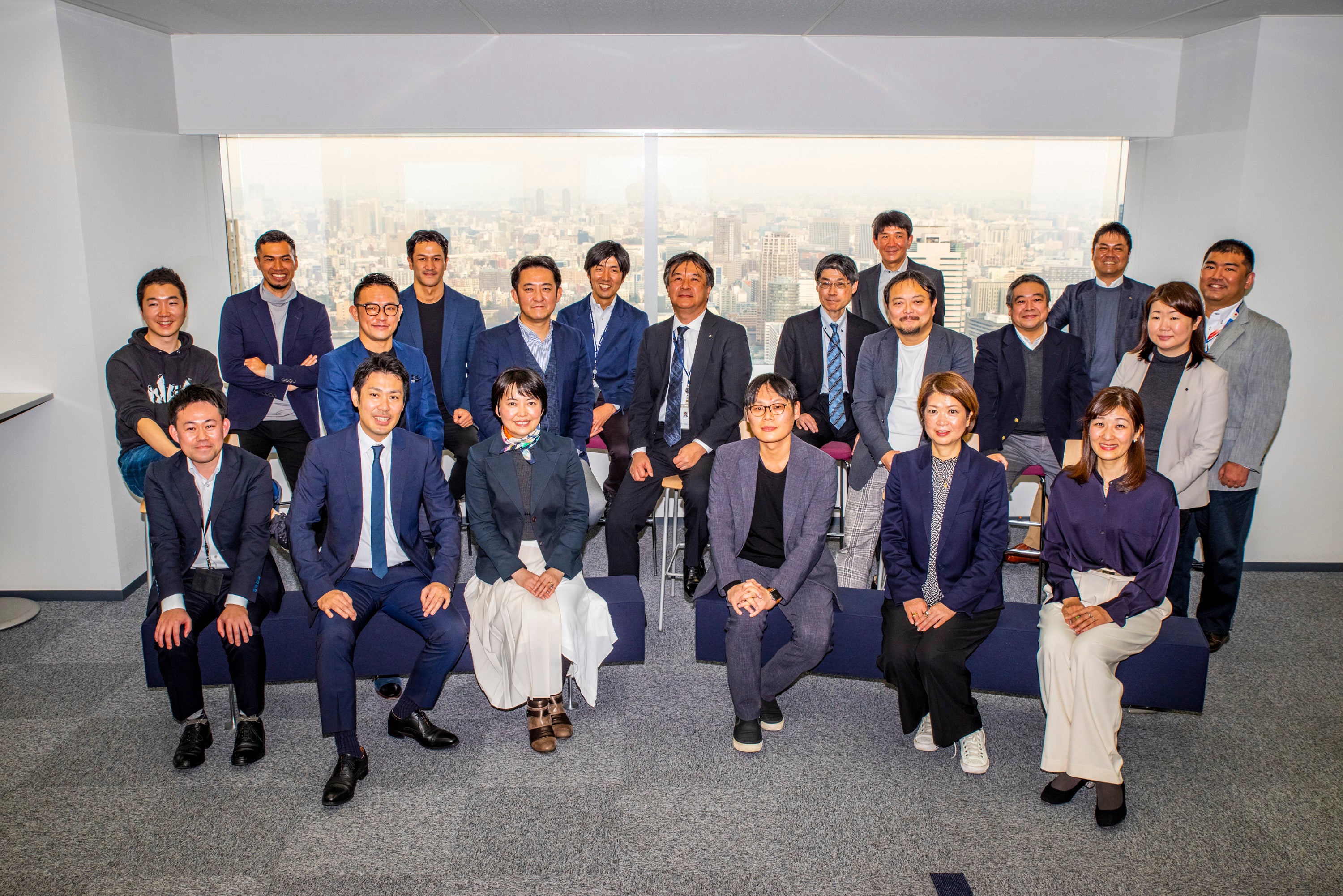 「はたらく人の創造性コンソーシアム」第１回会合　集合写真