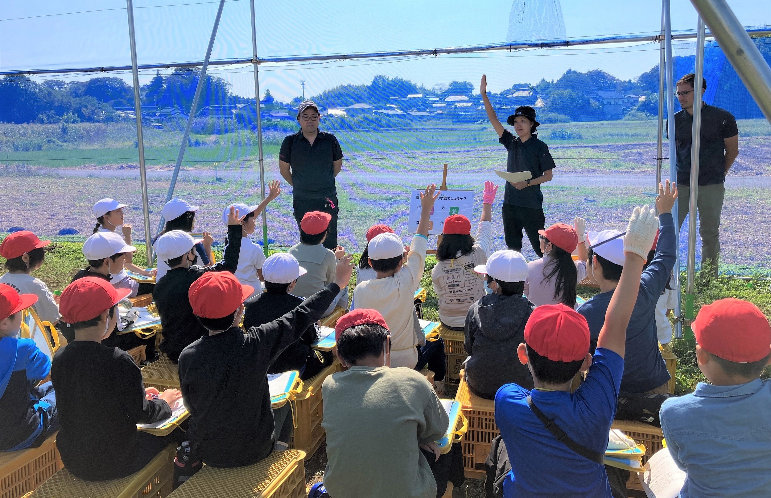 梨の1年間や栽培方法など、クイズを交えて講義