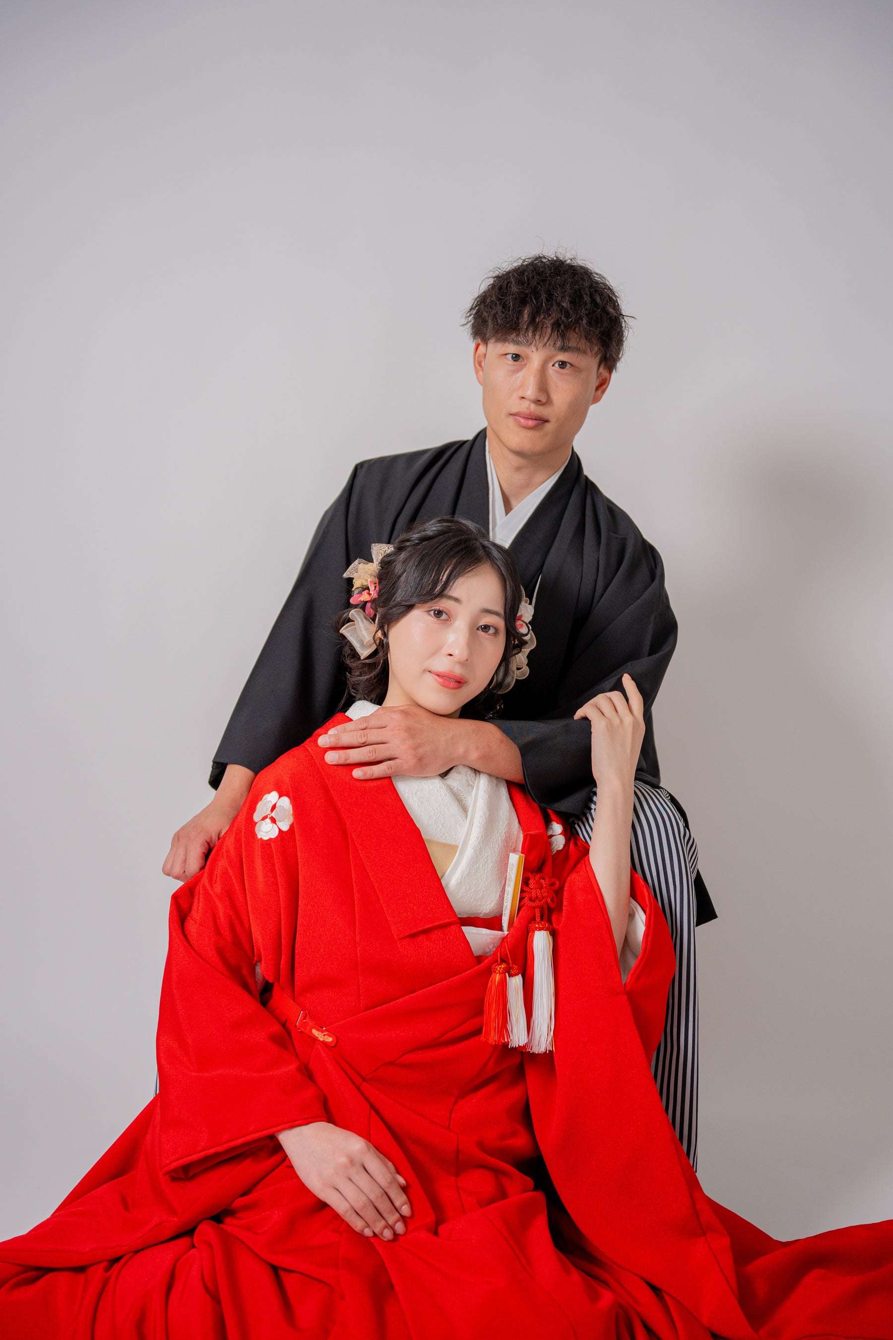 白だけが花嫁じゃない”——いま『赤無垢』が花嫁から選ばれる理由｜INAI