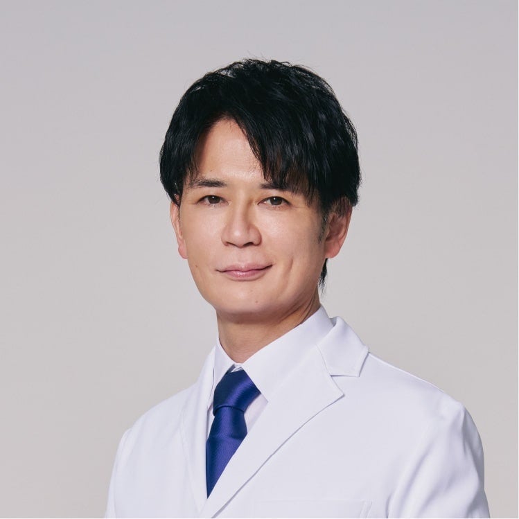 聖心美容クリニック大阪院院長・寺町英明医師が「第4回日本美容医師会」で糸リフトのライブサージェリーを実施。大阪を拠点とする専門医が、最新スレッドを用いた「たるみ治療」の高度な手技を全国の医師へ共有。