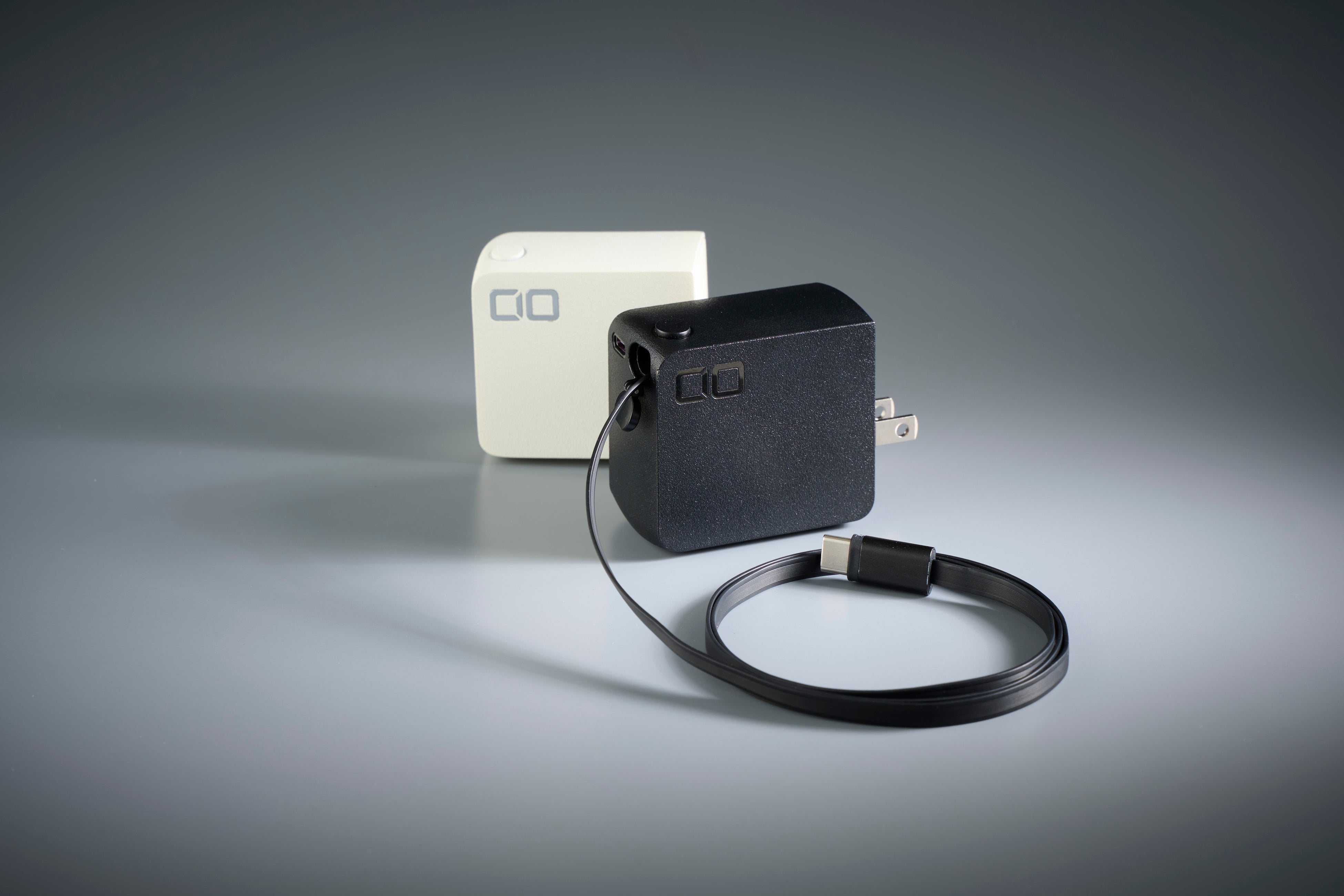 URO 様 株式会社CIO】コードリール一体型充電器『NovaPort DUOII 45W2C Built