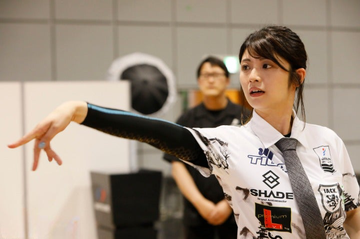 山手線でダーツ!プロダーツプレイヤーの坂口優希恵選手が大崎駅一日 山手線でダーツ!プロダーツプレイヤーの坂口優希恵選手が大崎駅一日