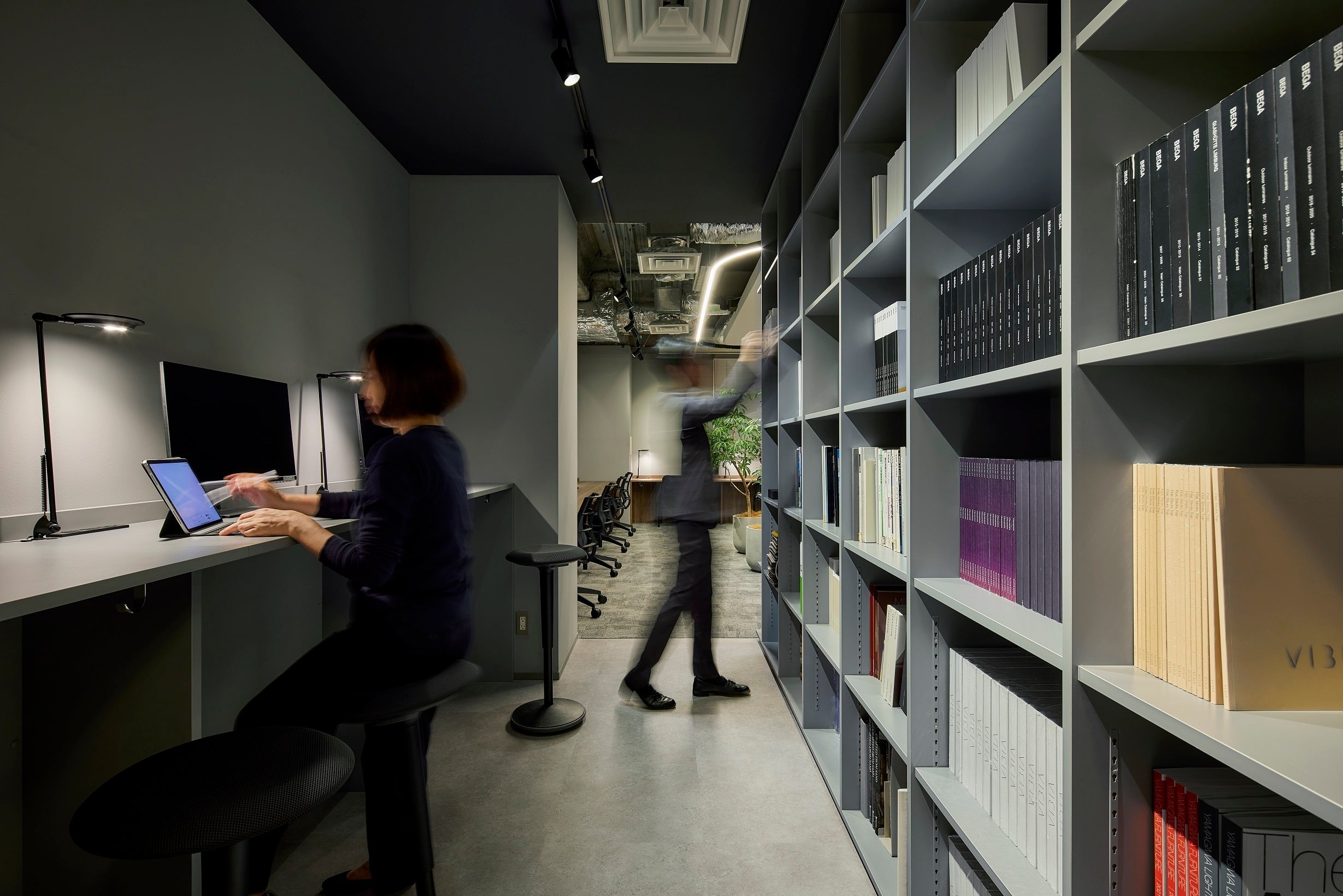 4階ライブオフィス　ライブラリーコーナー