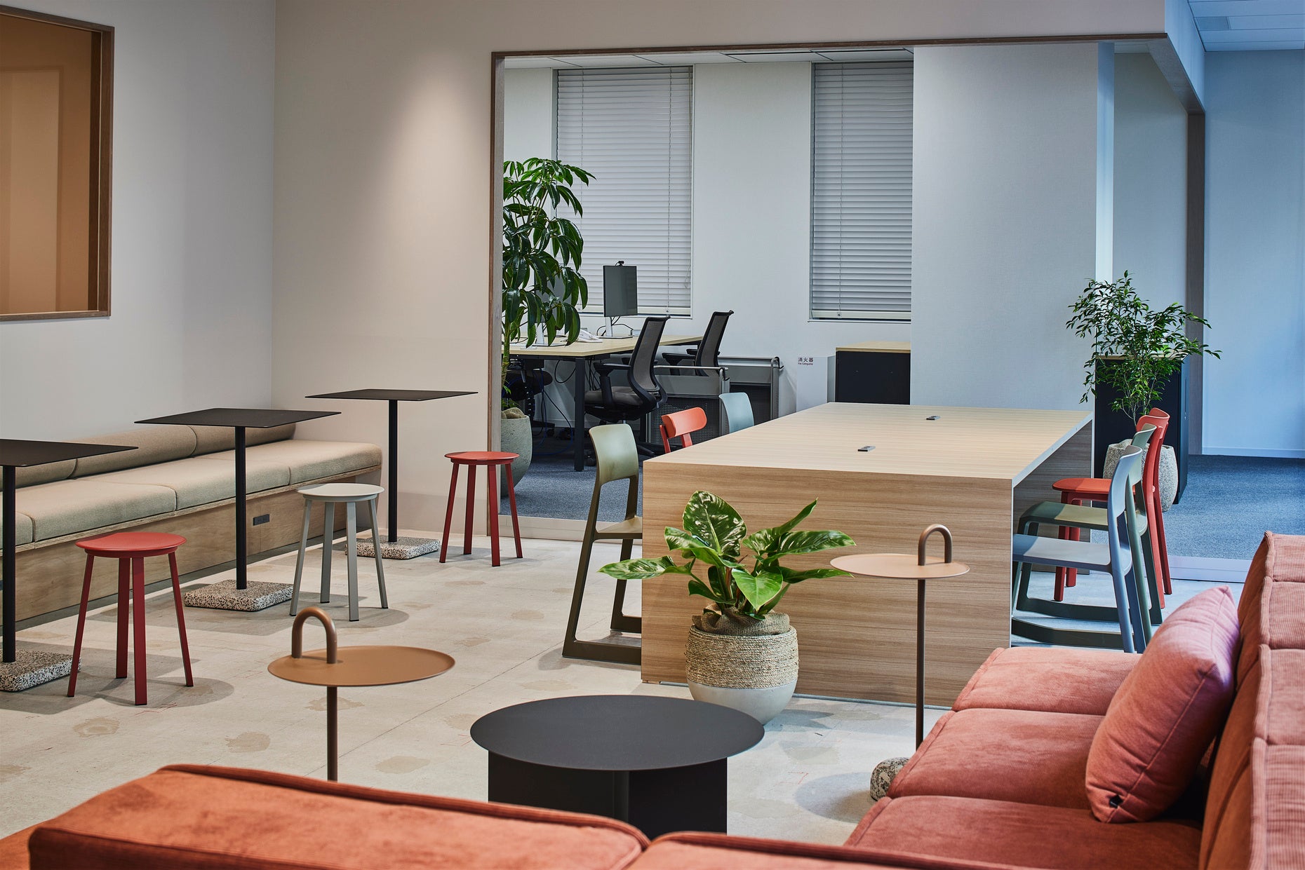 明るいリフレッシュスペース