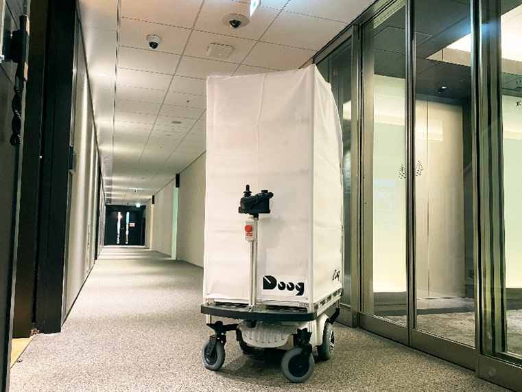 協働運搬ロボット サウザー ～日本橋室町三井タワーにおける実証実験の様子～