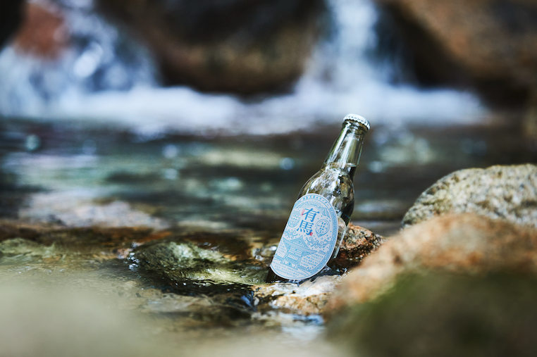 六甲山系の天然水（布引の水）と果実由来香料にこだわったサイダー