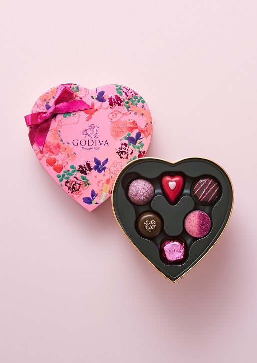 GODIVA「ときめく心 ハート セレクション６粒入り」