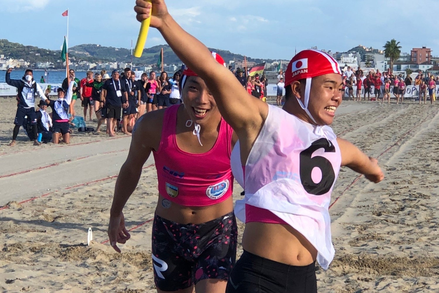 ビーチリレー ユース男子銅メダル 布方達海、岸瑛心（写真）