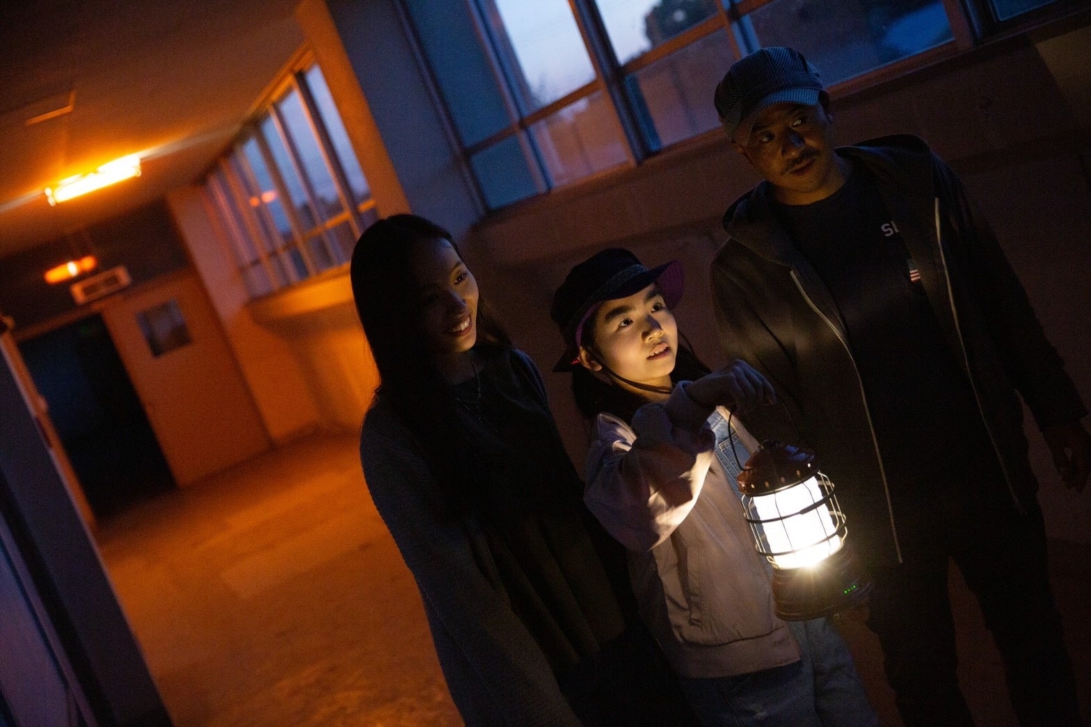 廃校での脱出ゲームの様子