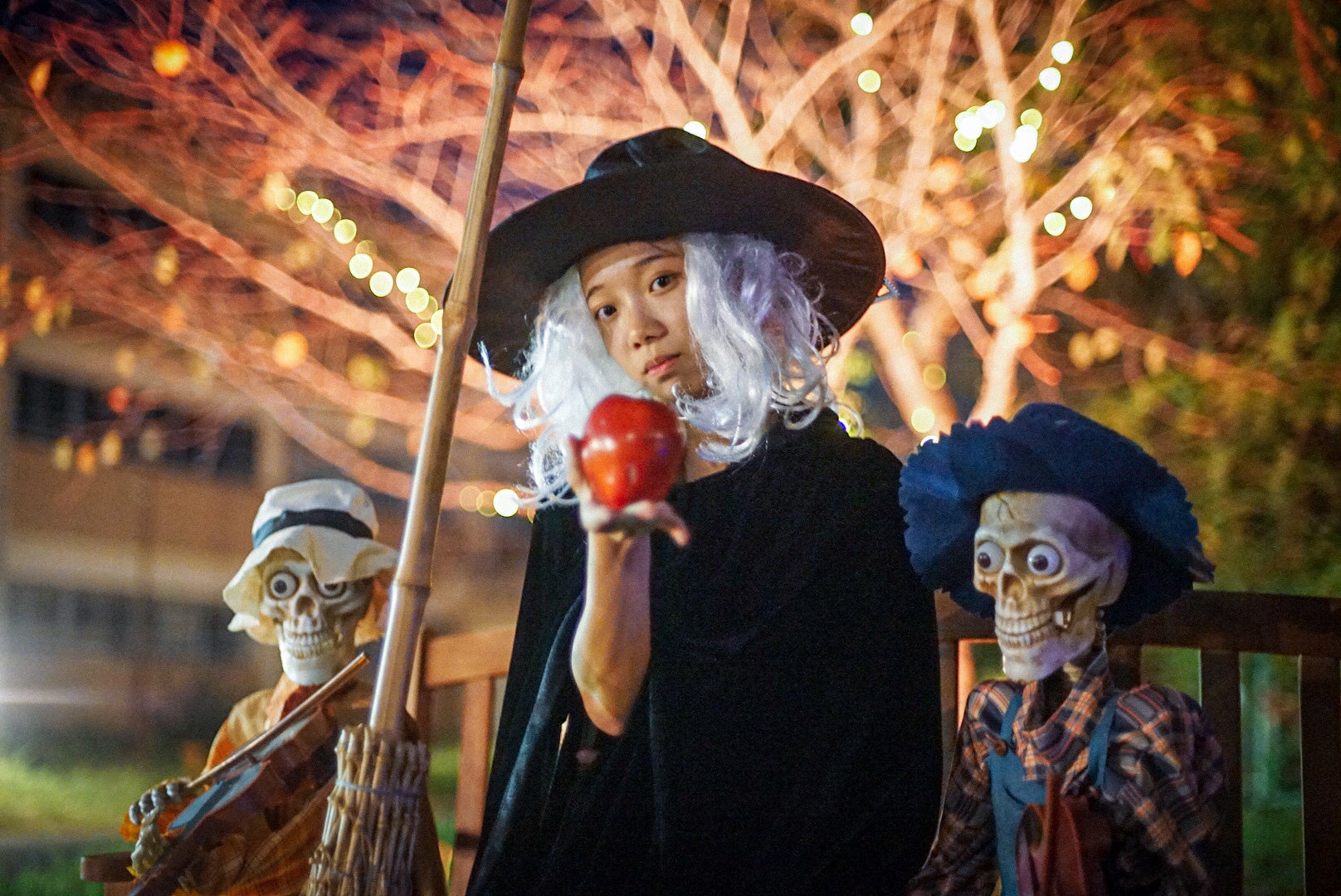 おしゃべり好きな魔女