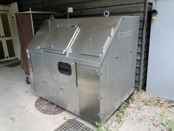 各店に設置する生ごみ乾燥処理機ゼロワンダー