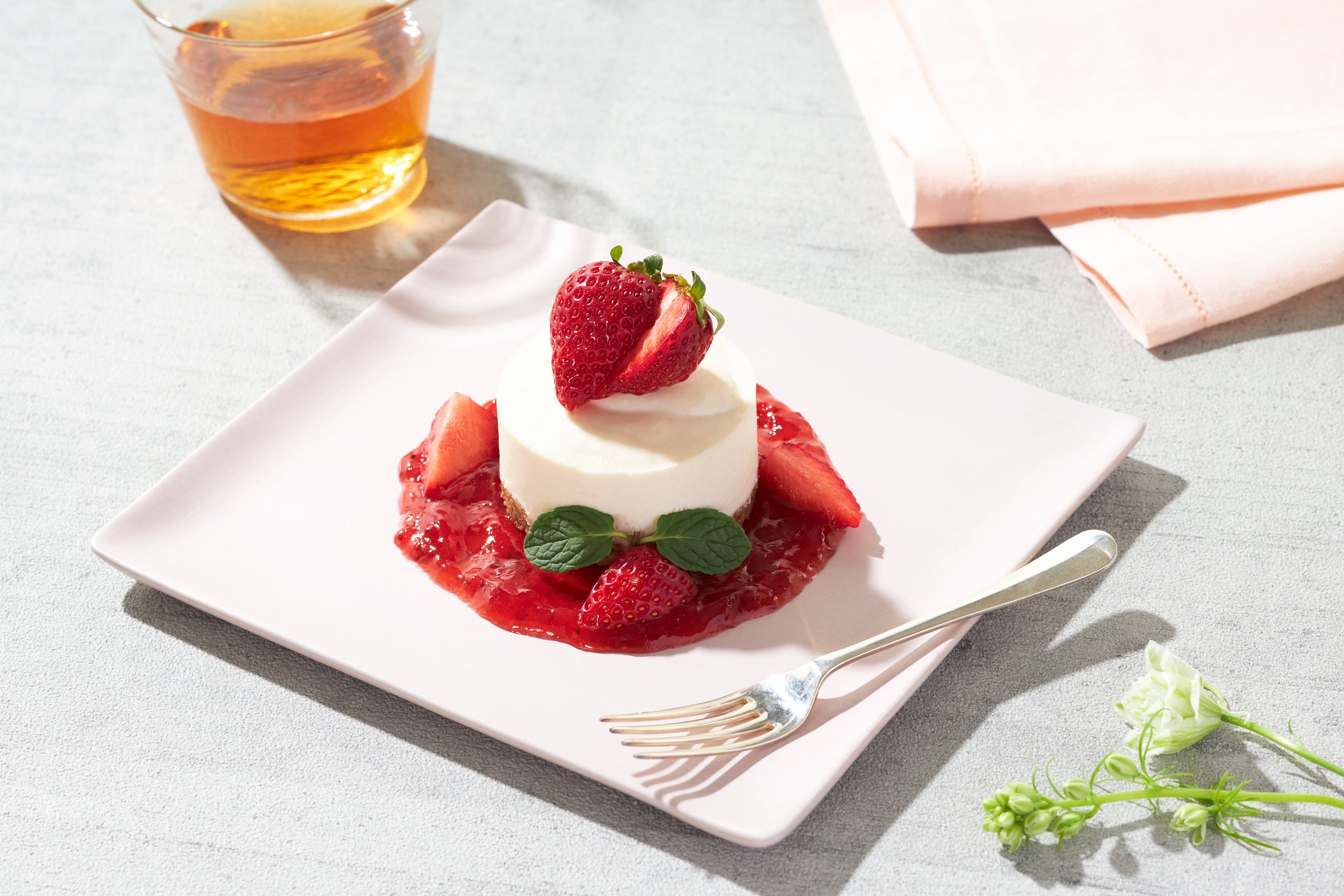 いちごレアチーズケーキ