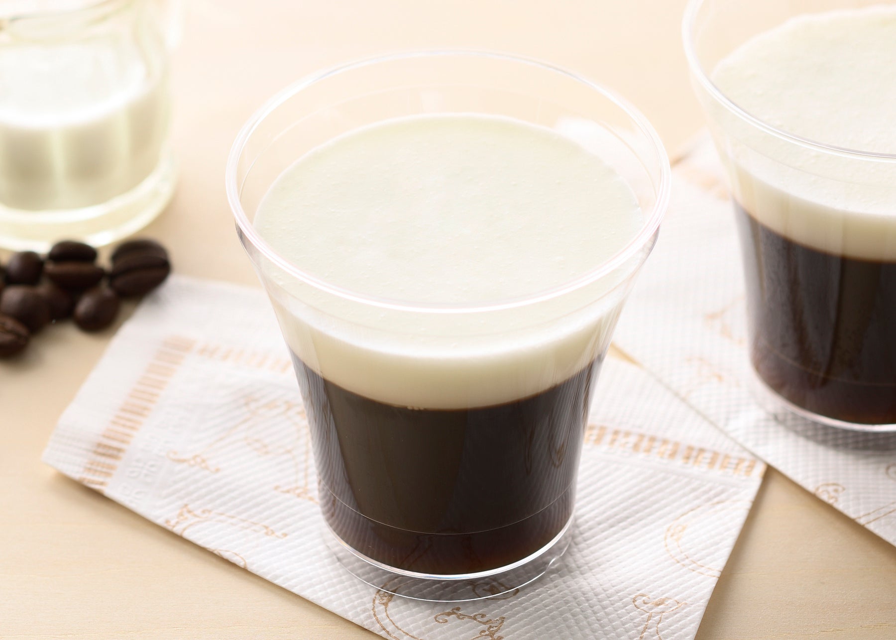 フルーティで爽やかな酸味が特長のモカを40%使用したコーヒーゼリー