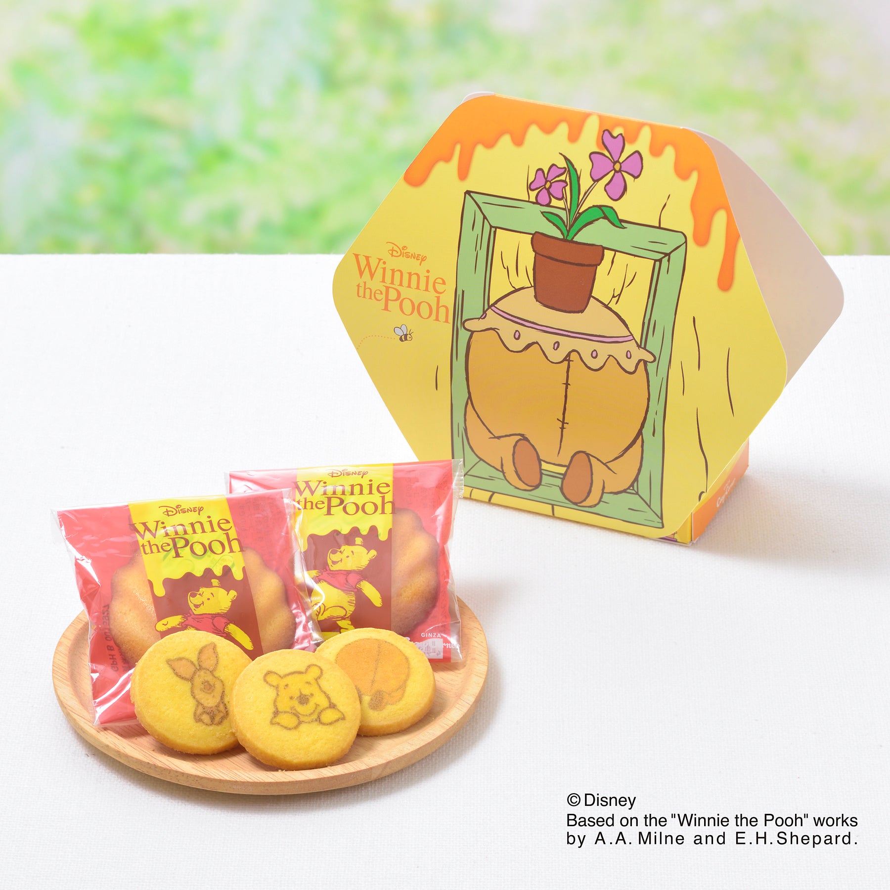 詰め合わせ内容：はちみつレモンマドレーヌ 2個、クッキー（はちみつレモン） 3個