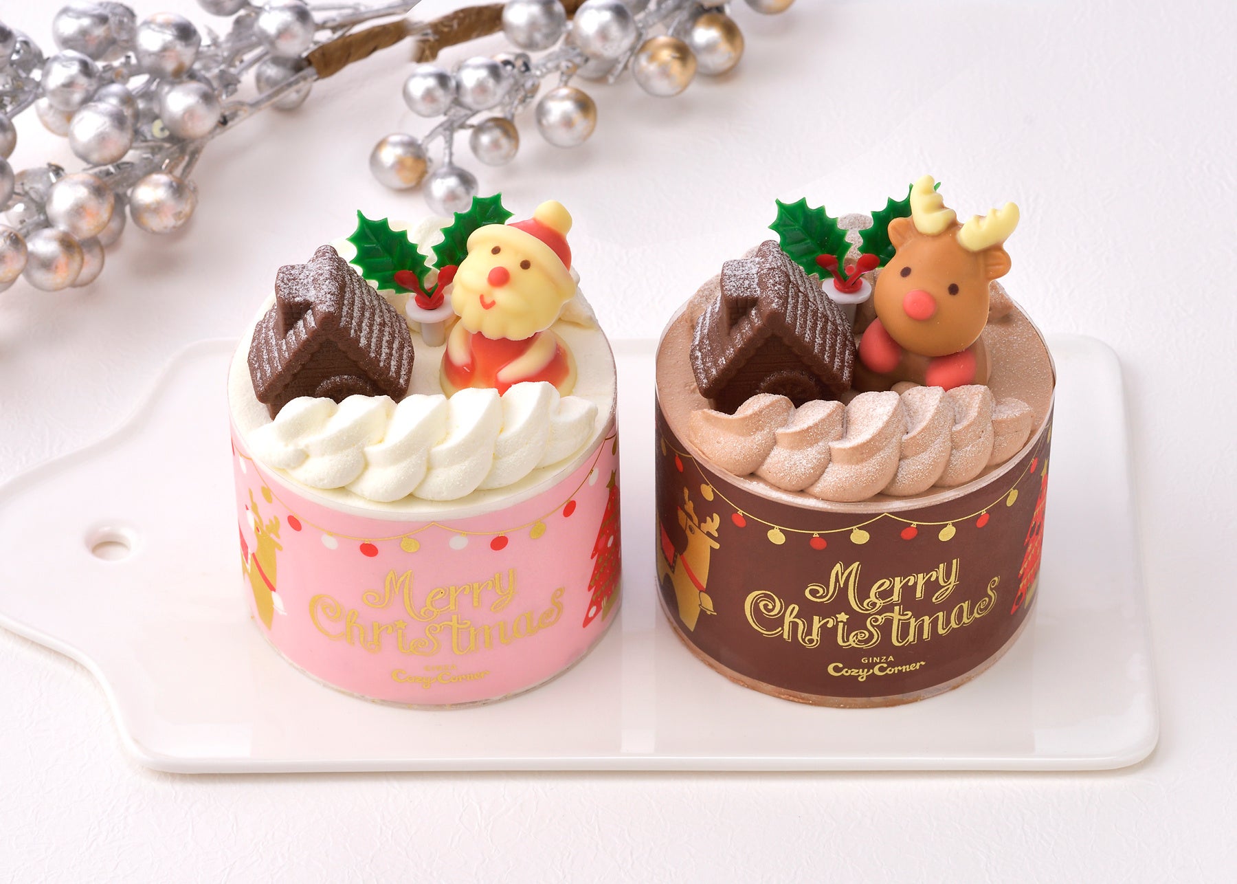 左:コージープリンセス サンタ  右:コージープリンセス トナカイ