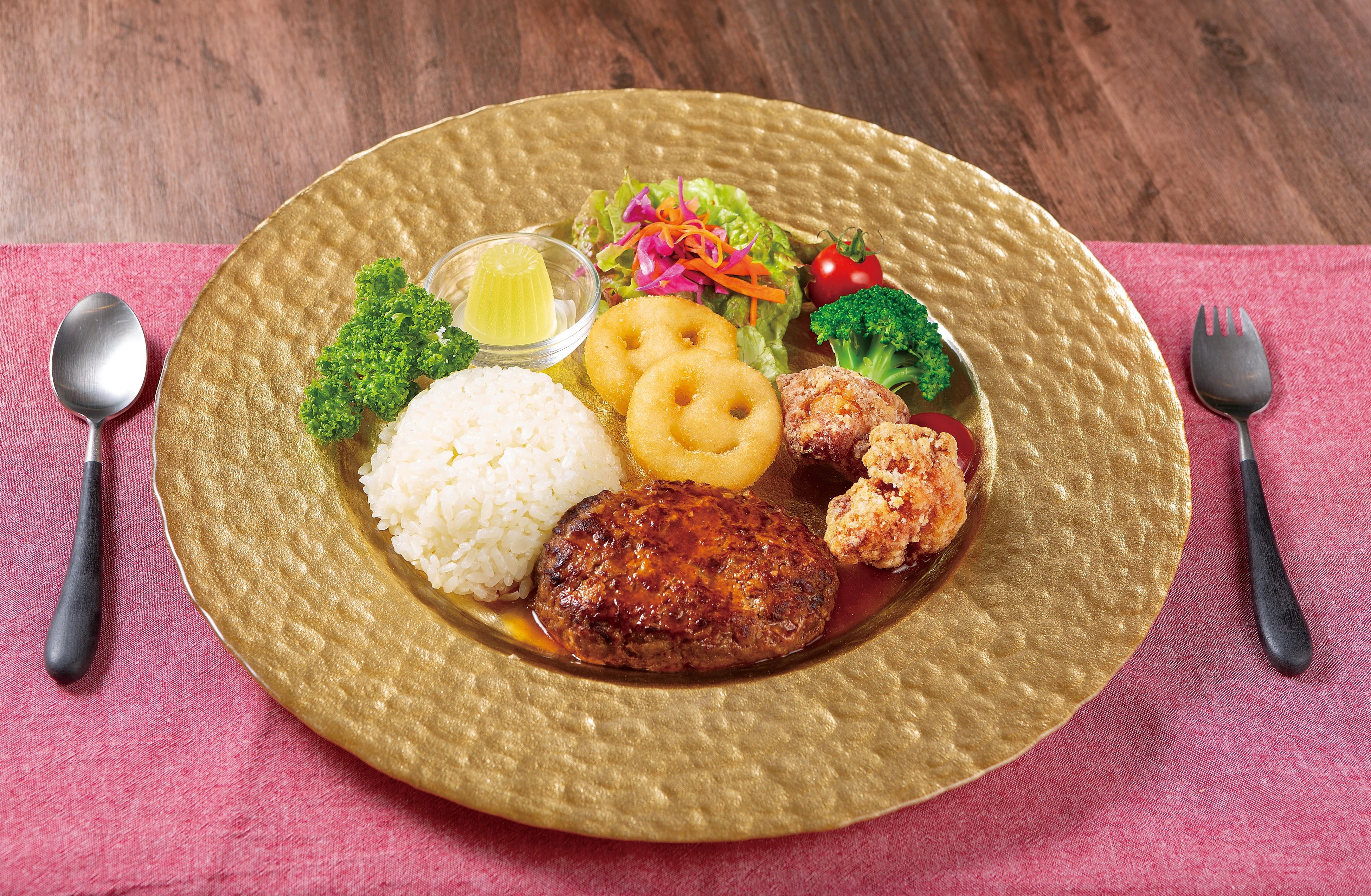 （ランチ）キッズランチプレート　330円（税込）