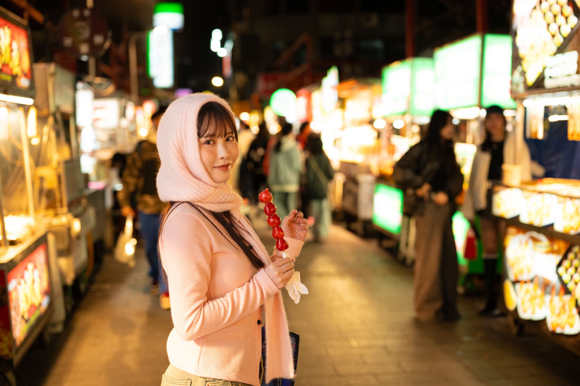 小野六花 デビュー6周年記念のPOD写真集『6'』(ロクダッシュ)が6月6日より期間限定で受注開始!オンラインイベントや限定特典も満載!