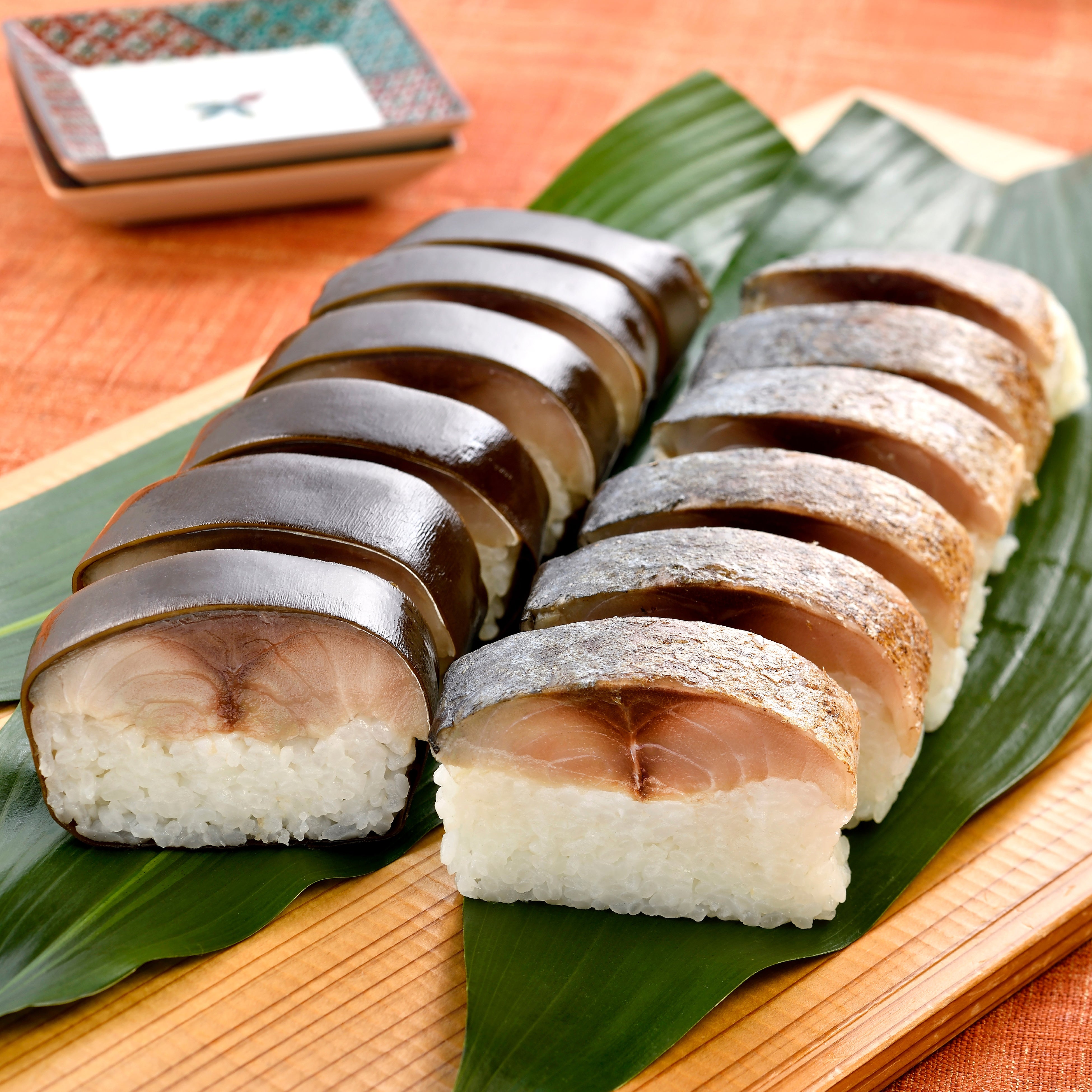 玄海鯖寿司と炙りとろ鯖寿司