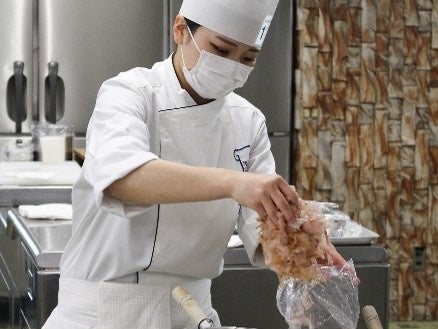 調理作業の様子