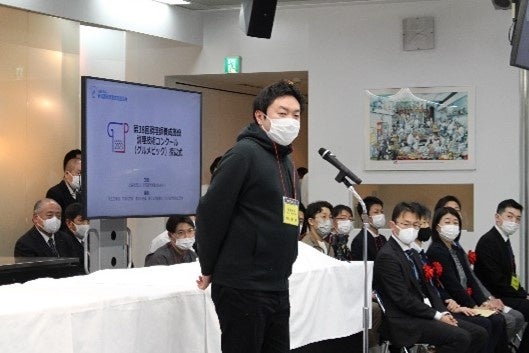 授賞式での審査委員による講評