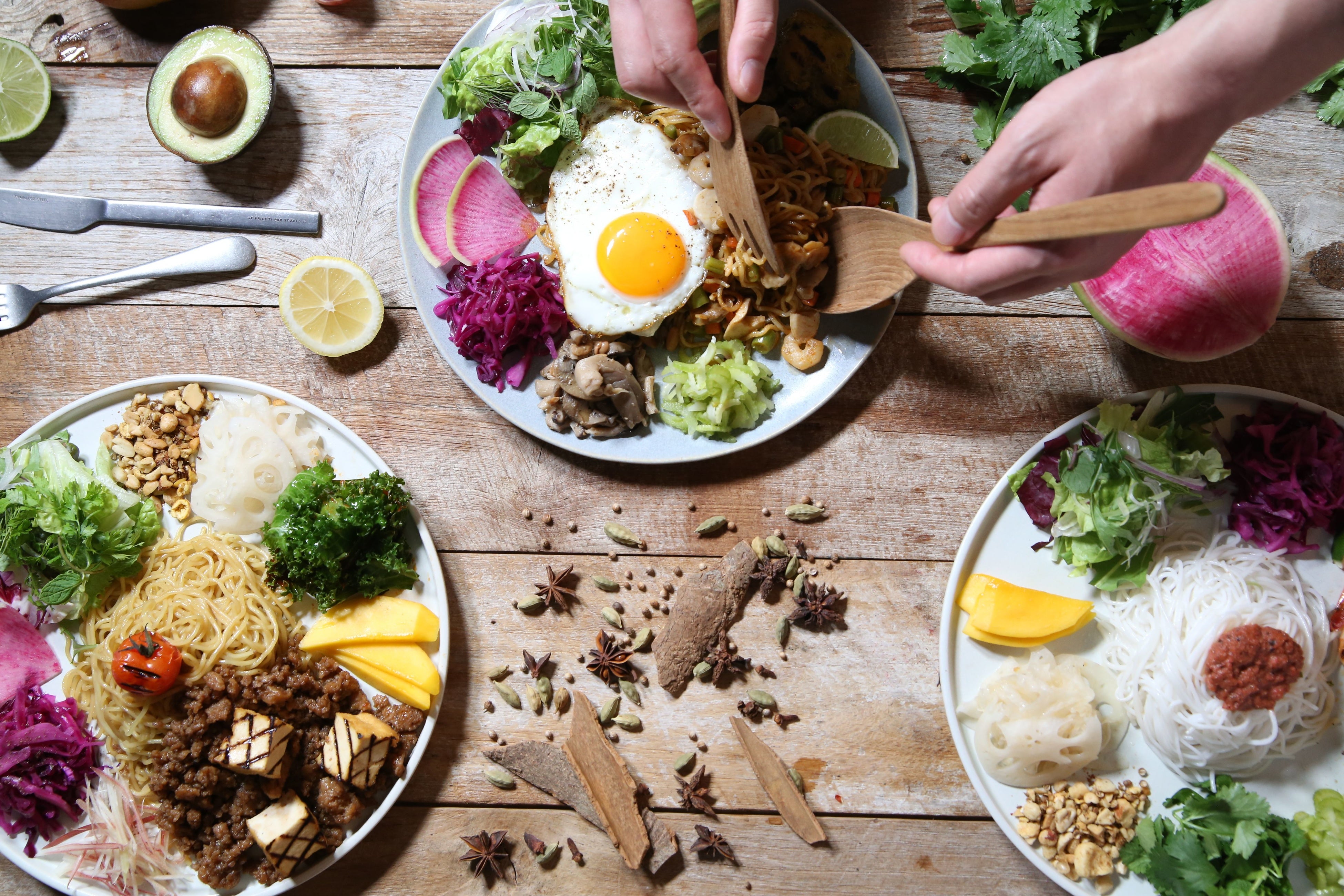 アジアンサラダヌードル3種