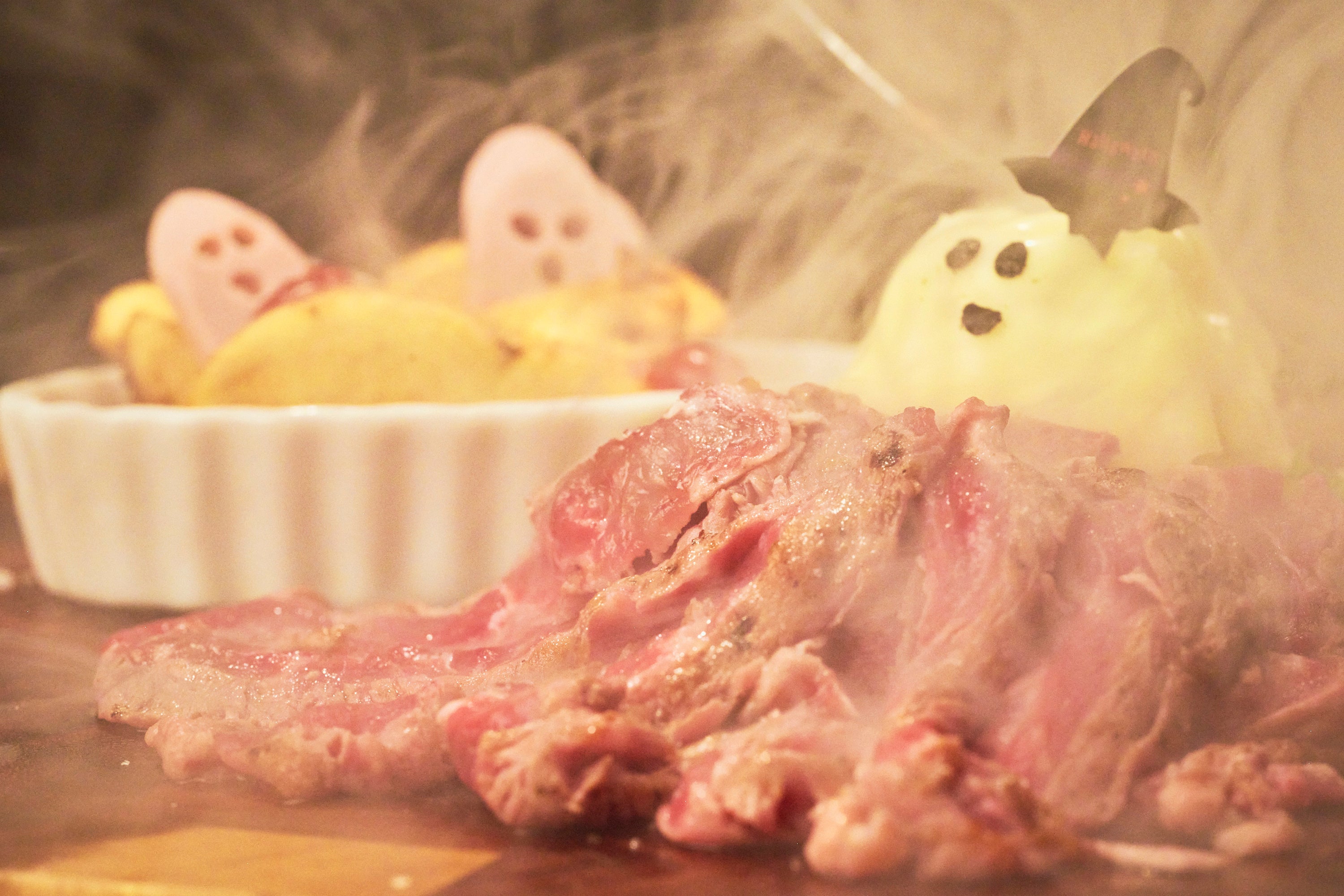 ハロウィンゴースト燻製ステーキ