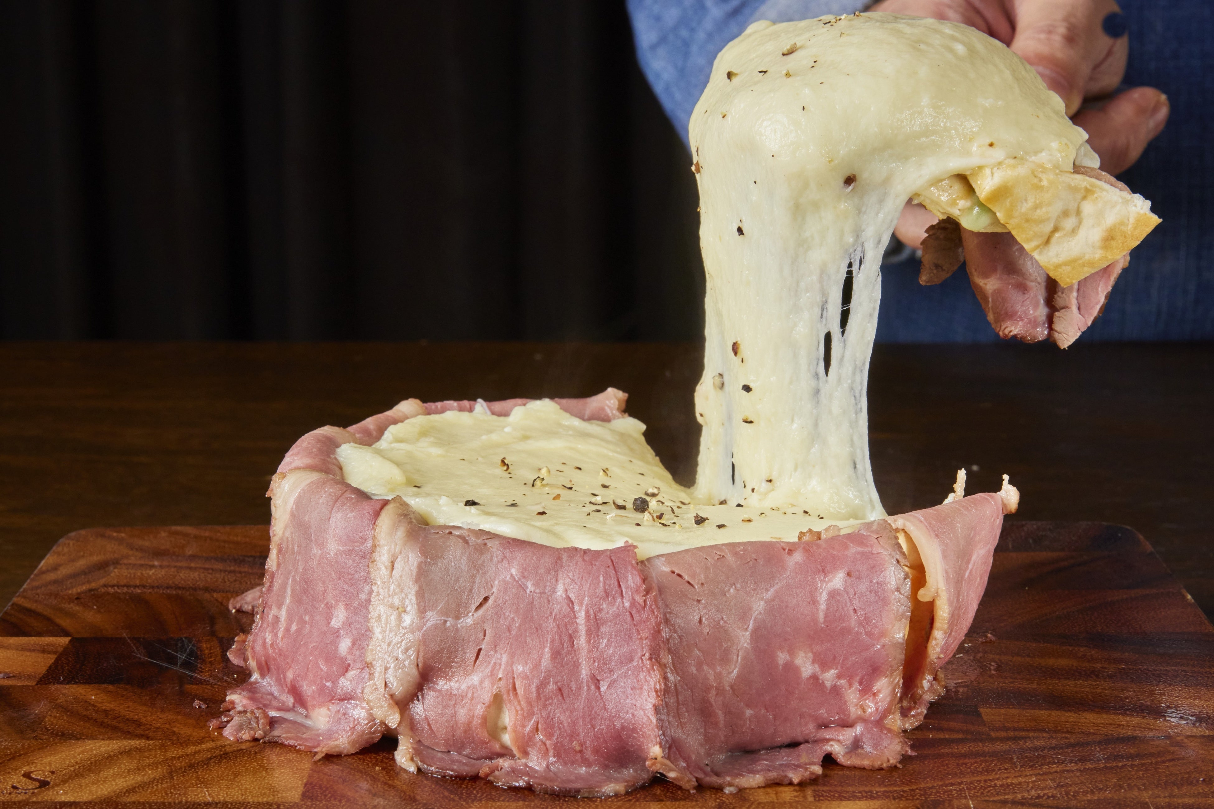 ロービーチーズフォンデュシカゴピザ