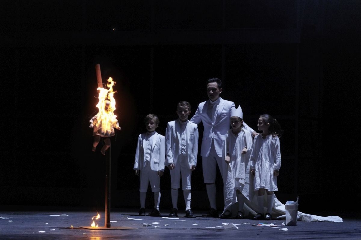 ロッテ・デ・ベア演出、シュトゥットガルト 州立歌劇場公演より。 Photo: ⓒ Matthias Baus