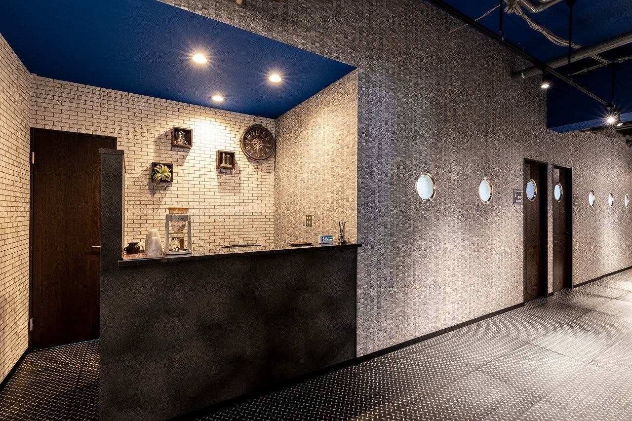 BIZcomfort横浜元町　本館 受付