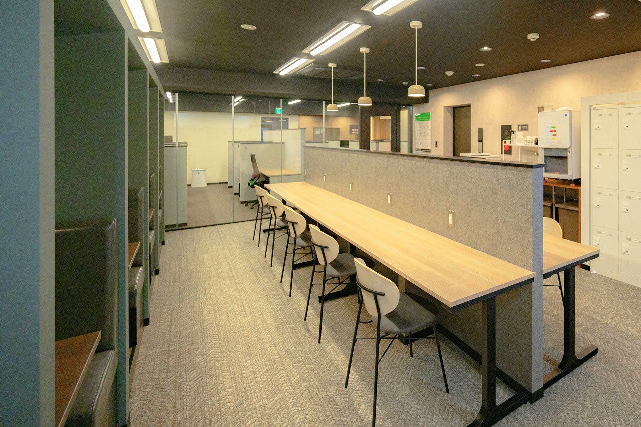 地下1階　コワーキングスペース