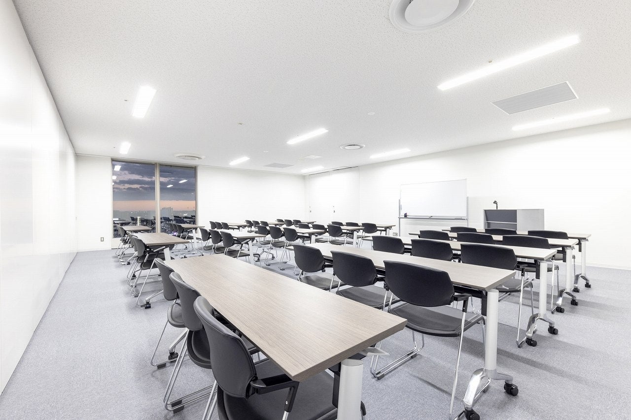 BIZcomfort水戸 45名用会議室