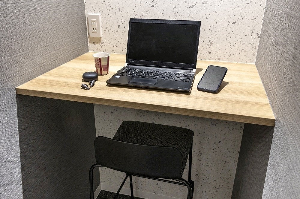 テレフォンブース　イメージ