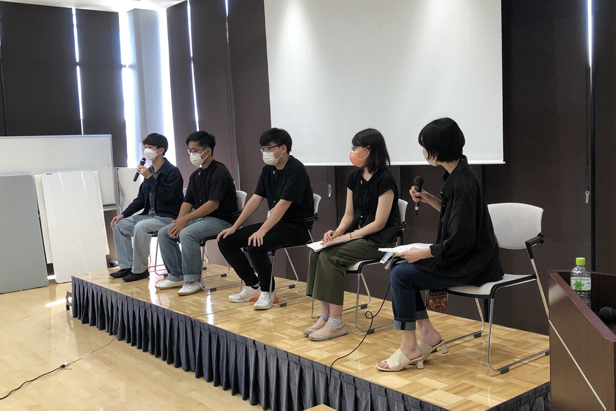 上映後のトークセッションの様子