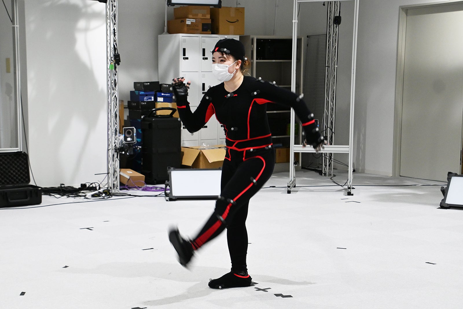 赤外線でアクターの動きを察知