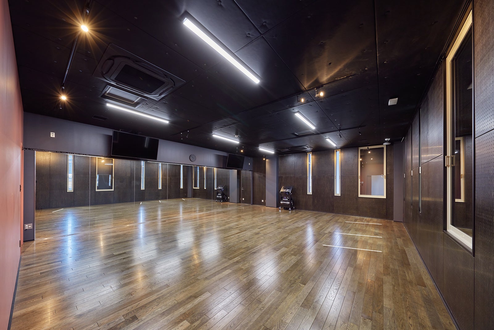ダンスレッスンや殺陣などが行えるスタジオ