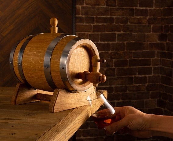 TARU HOLIC 2L ミニ 樽 3,293万円を先行販売のみで売上。伝説の家庭用ミニ樽の第二弾。日本人