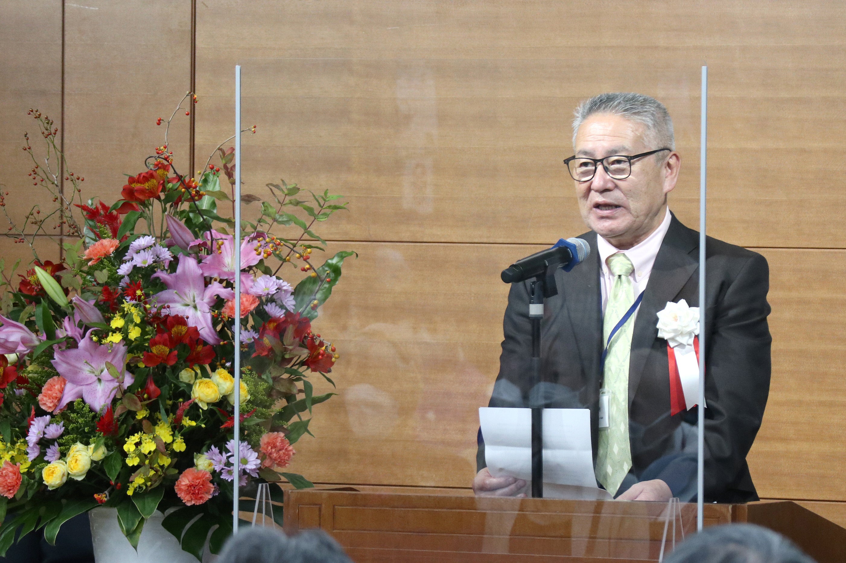 塩屋隆男代表理事