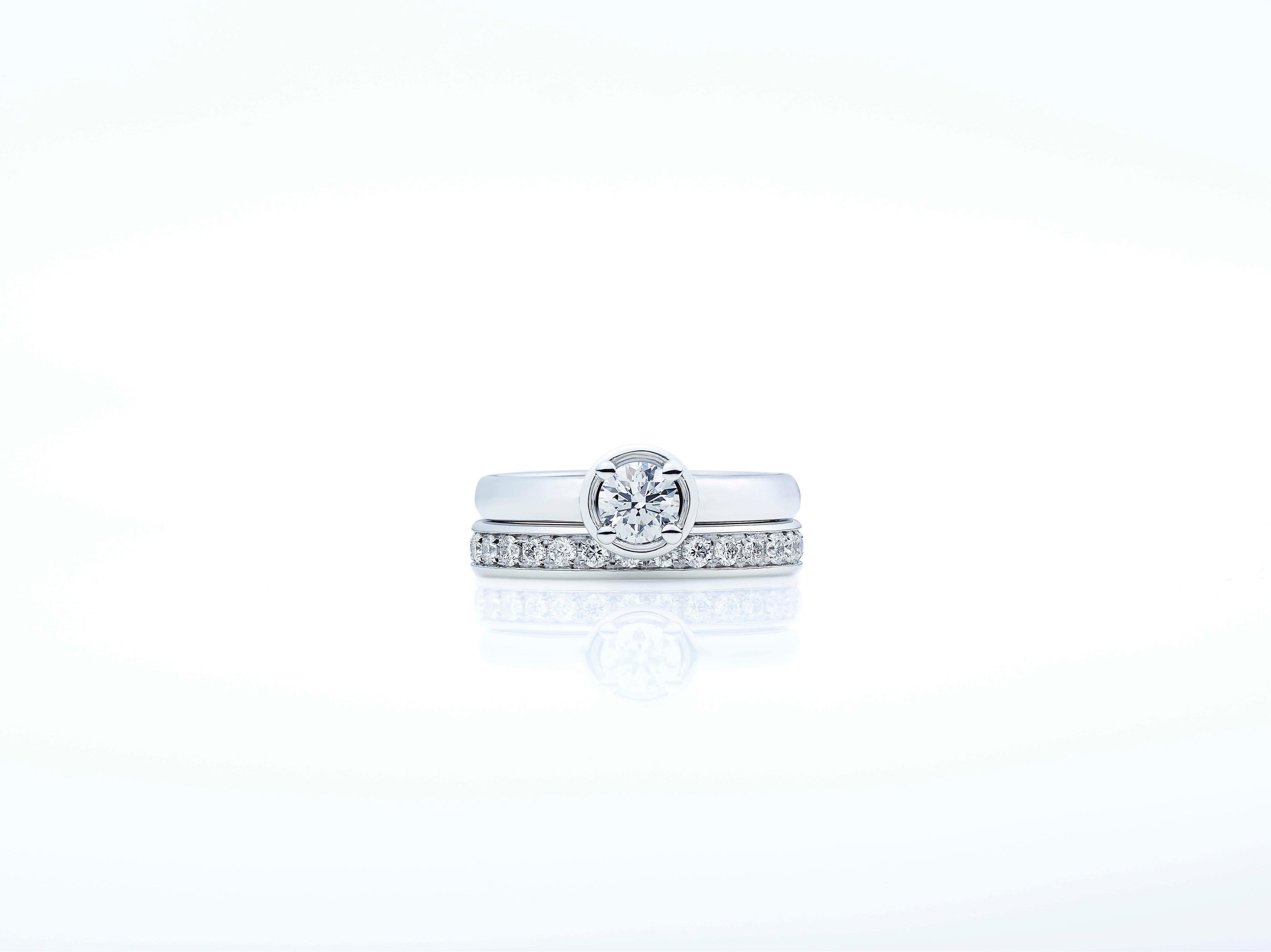 新しいデザインに生まれ変わったミヌー エンゲージメントリング