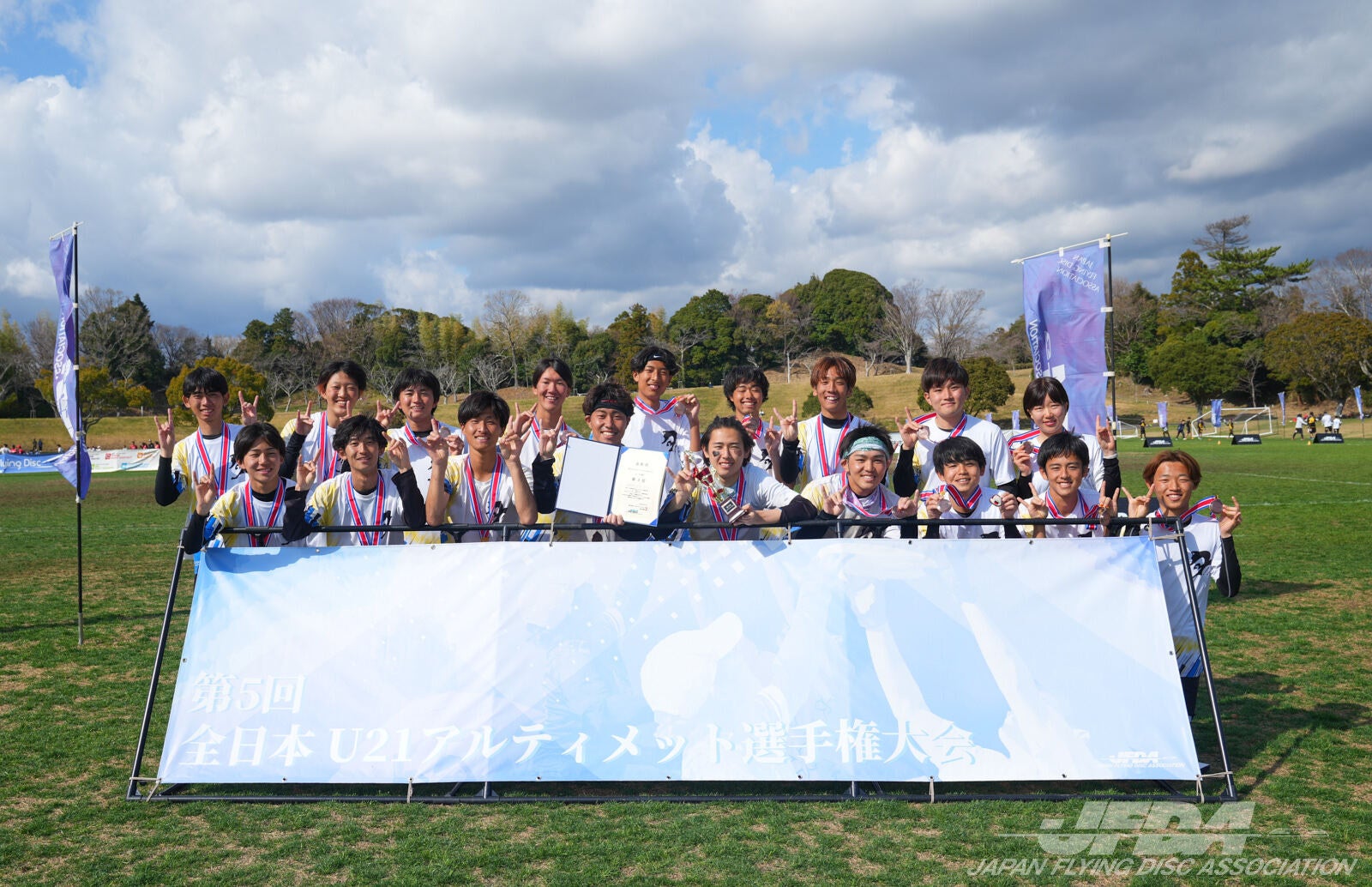 オープン部門 第3位：法政大学フォクシーズ！！