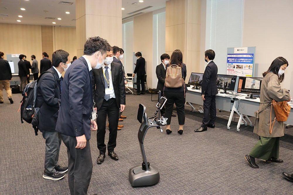 MICEイノベーション研究会 前回の展示・体験デモの様子