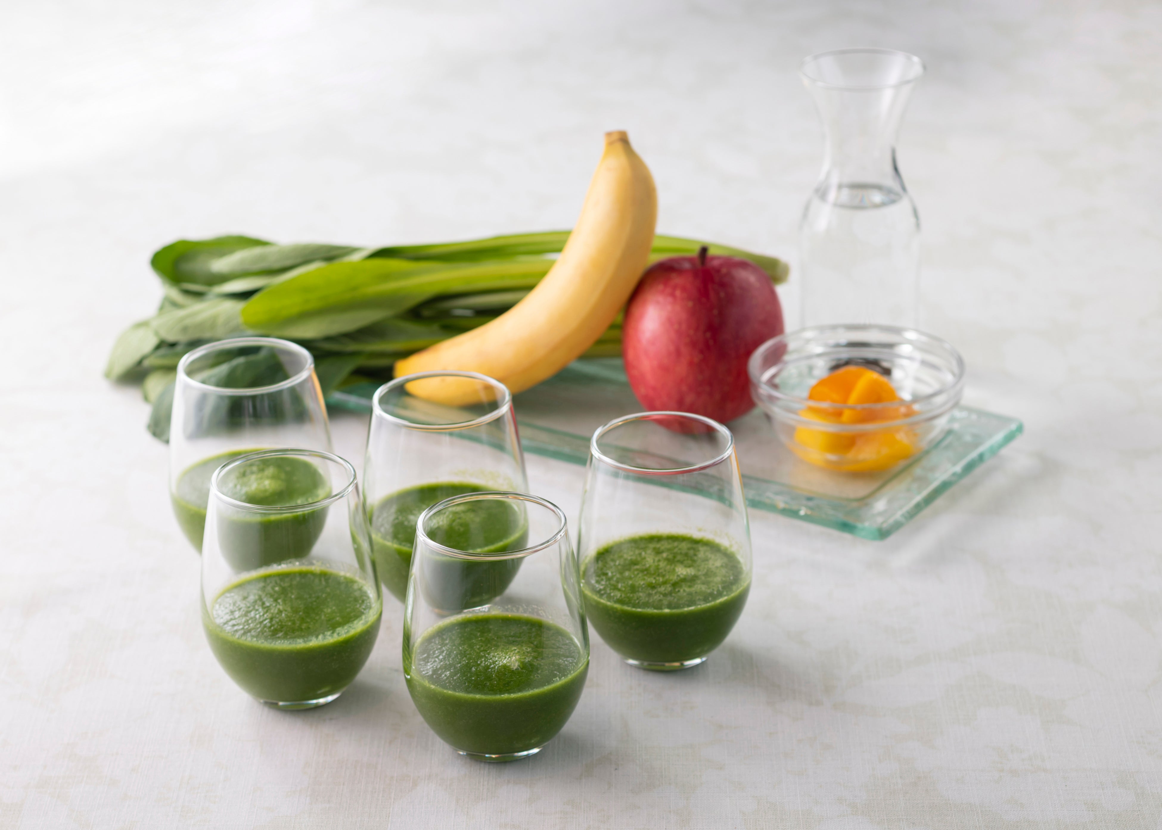 富山県産小松菜を使用したグリーンスムージー