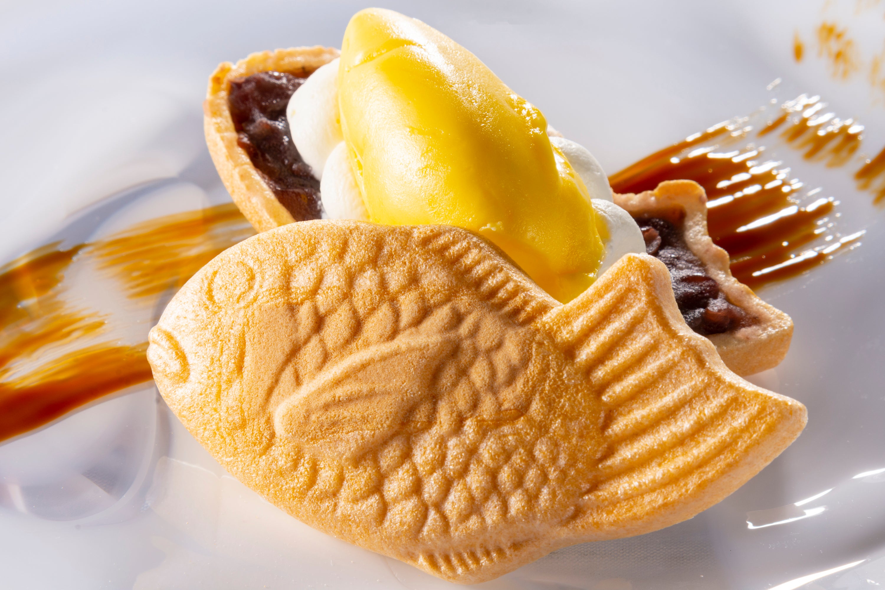 バニラアイスをサンドした和風たい焼き