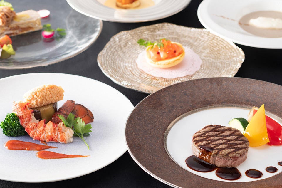 オマール海老のポワレ ナポリタン／国産牛フィレステーキ トリュフソース